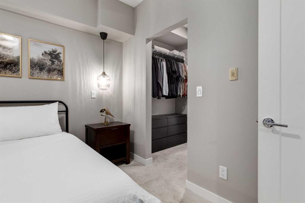 312-10 Walgrove Walk Se, Calgary, AB - Indoor Photo Showing Bedroom
