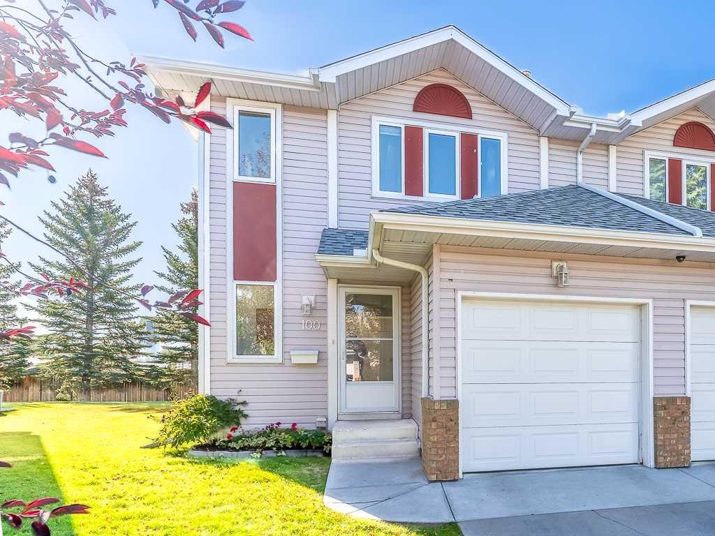100 Catalina Circle Ne, Calgary, AB - Outdoor