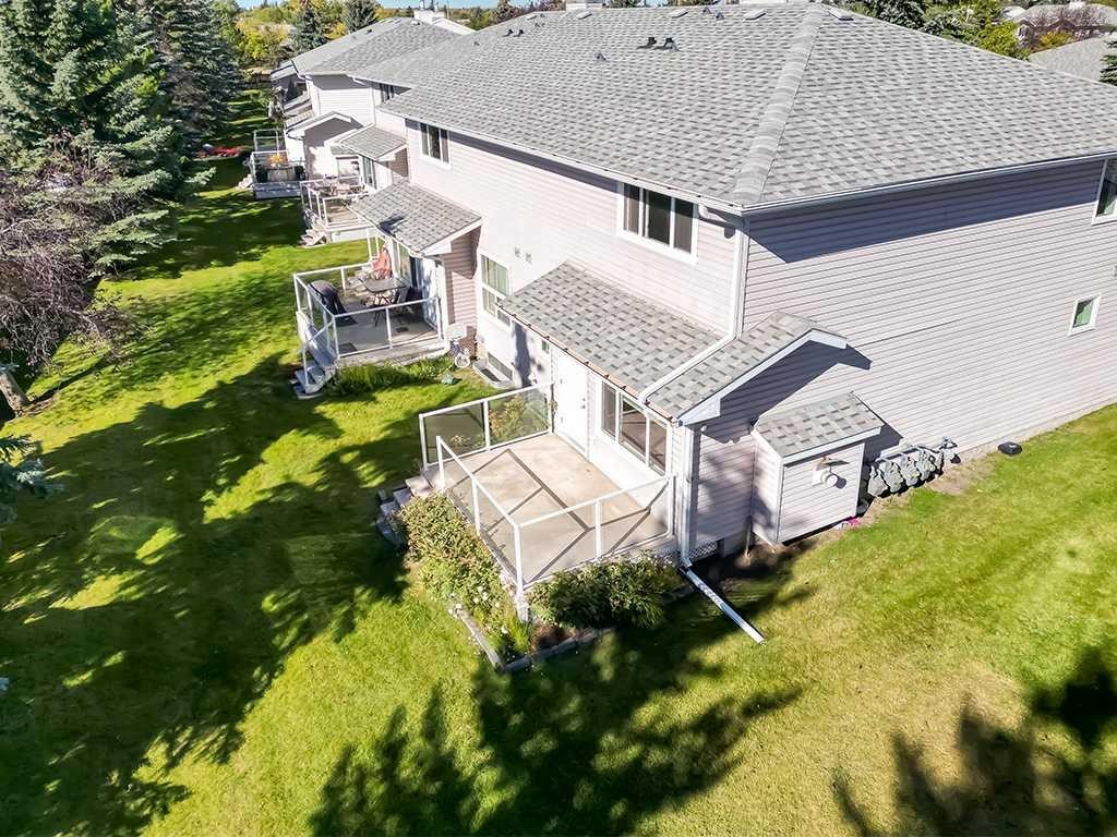 100 Catalina Circle Ne, Calgary, AB - Outdoor