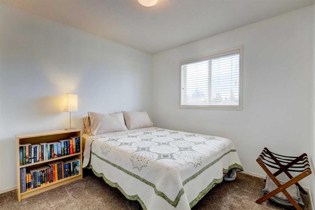 104 Somerside Common Sw, Calgary, AB