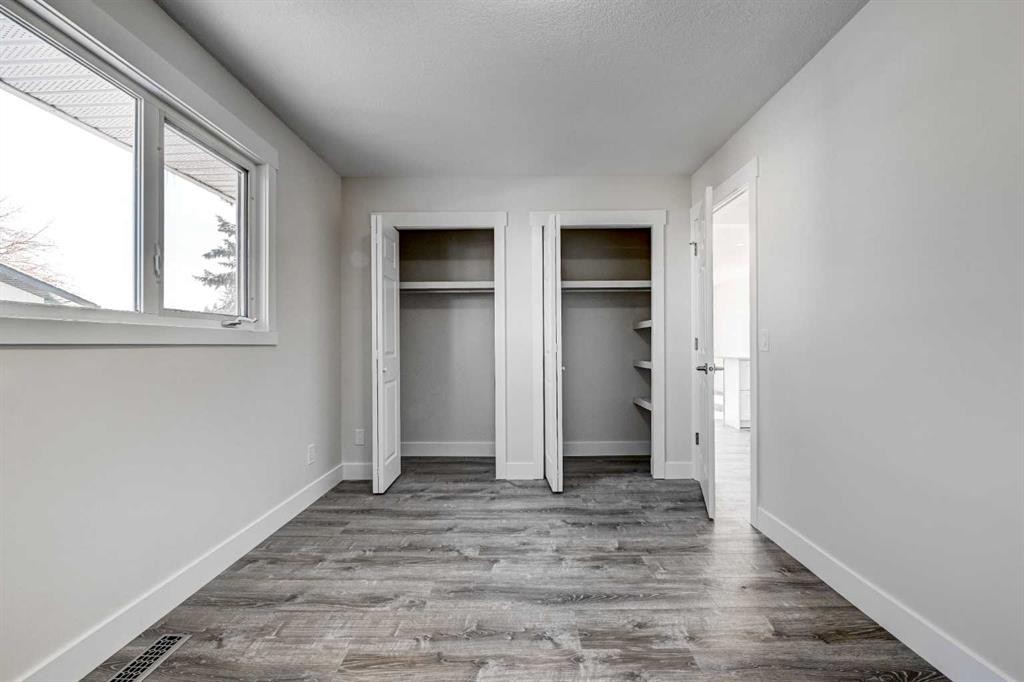 36 Pennsburg Place Se, Calgary, AB - Indoor Photo Showing Other Room