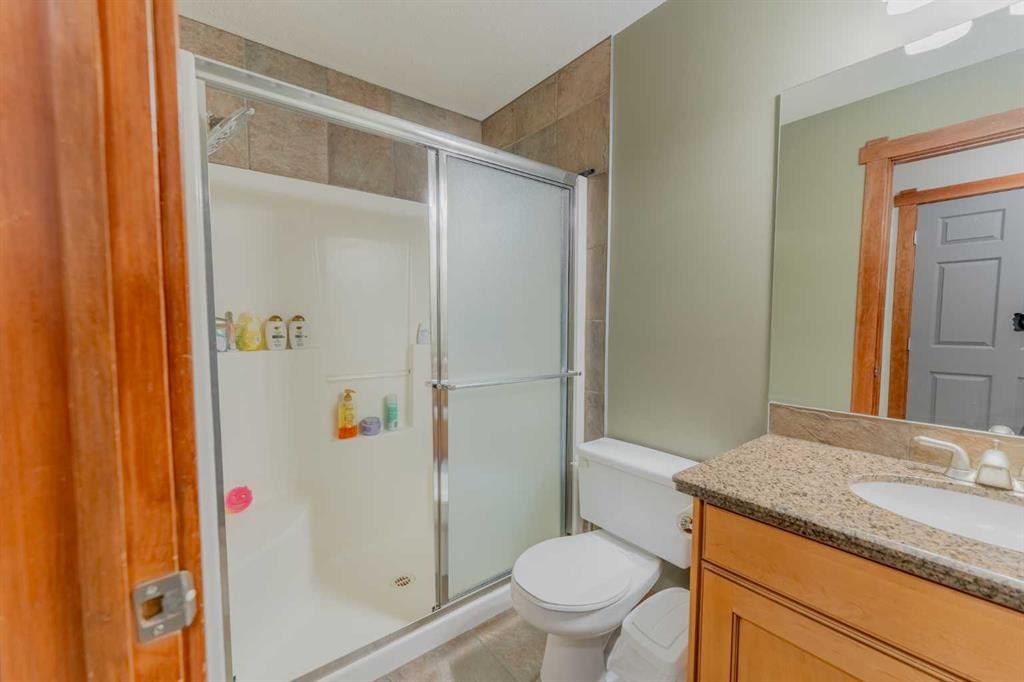 313-170 Crossbow Place, Canmore, AB - Indoor Photo Showing Bathroom