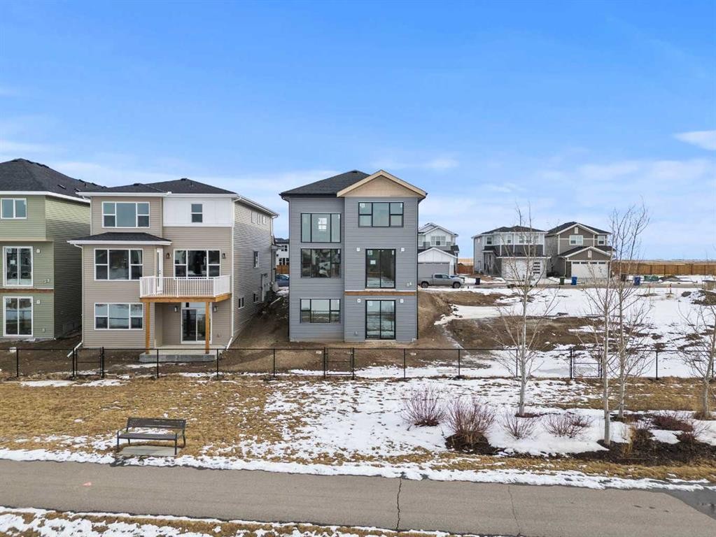 302 Kinniburgh Loop, Chestermere, AB - Outdoor