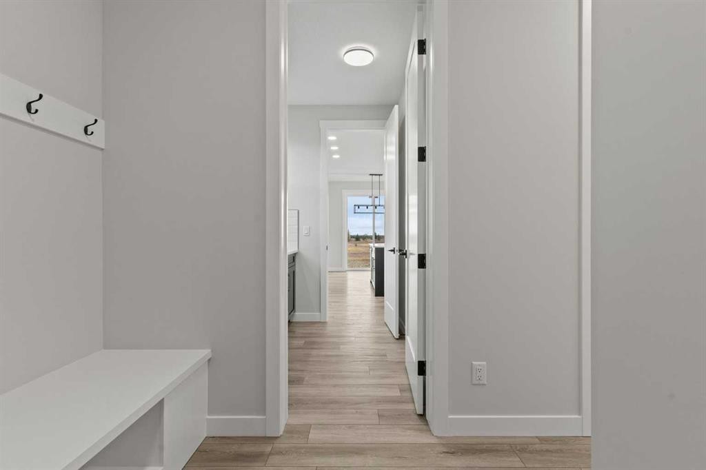 302 Kinniburgh Loop, Chestermere, AB - Indoor Photo Showing Other Room