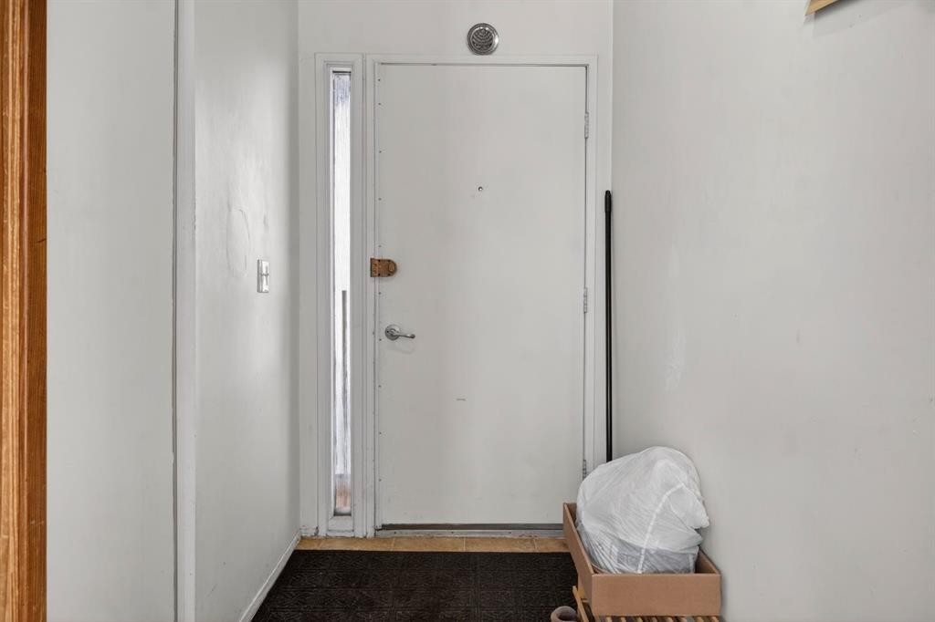 31 Templeby Way Ne, Calgary, AB - Indoor Photo Showing Other Room