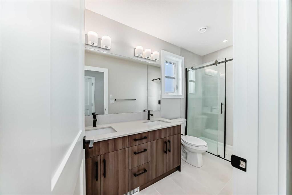 7121-1802 Mahogany Boulevard Se, Calgary, AB - Indoor Photo Showing Bathroom
