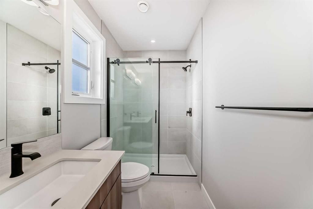 7121-1802 Mahogany Boulevard Se, Calgary, AB - Indoor Photo Showing Bathroom