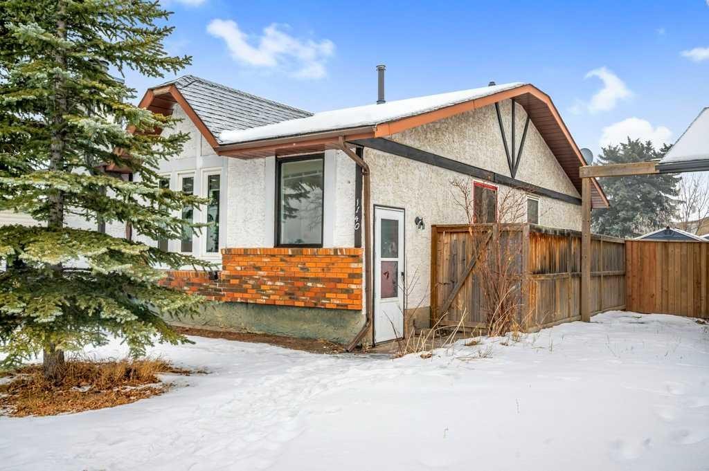 1140 Abbeydale Drive Ne, Calgary, AB - Outdoor