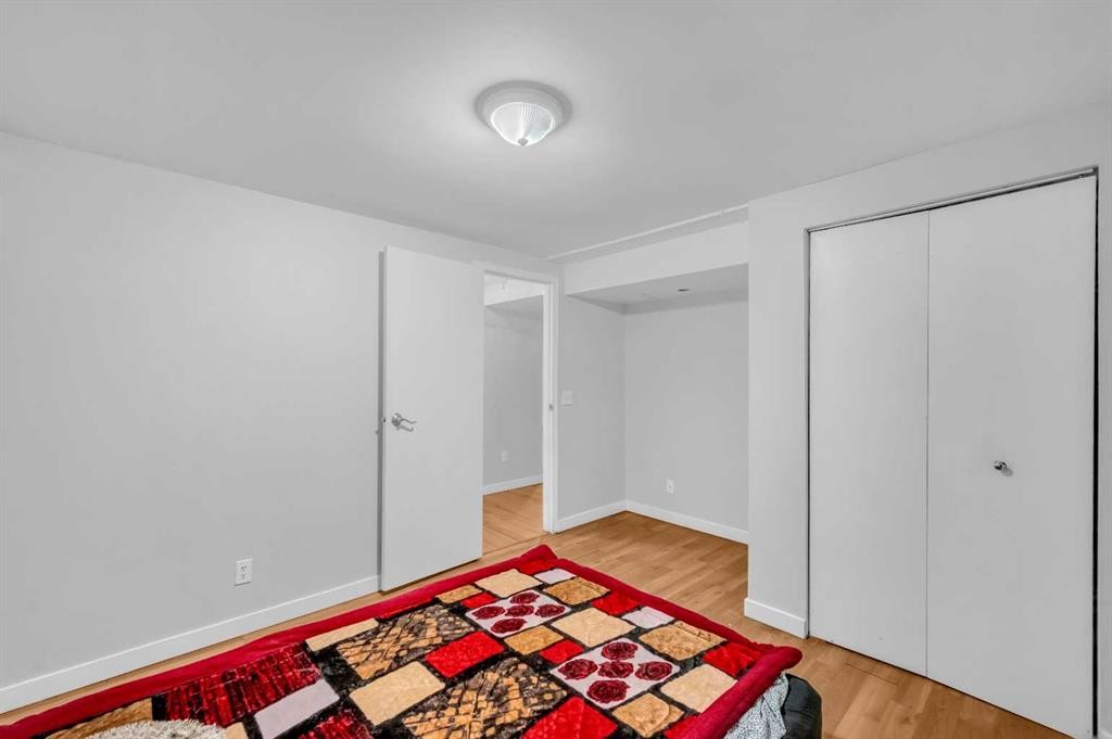 1140 Abbeydale Drive Ne, Calgary, AB - Indoor Photo Showing Bedroom