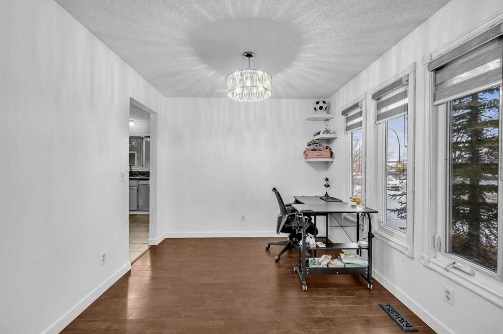 1140 Abbeydale Drive Ne, Calgary, AB - Indoor Photo Showing Other Room
