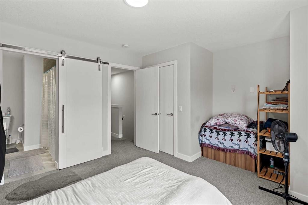 908-95 Skyview Close Ne, Calgary, AB - Indoor Photo Showing Bedroom