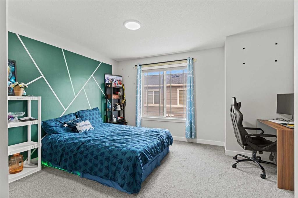 908-95 Skyview Close Ne, Calgary, AB - Indoor Photo Showing Bedroom