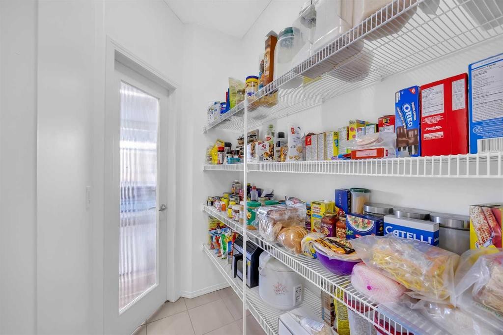 30 Cranarch View Se, Calgary, AB - Indoor