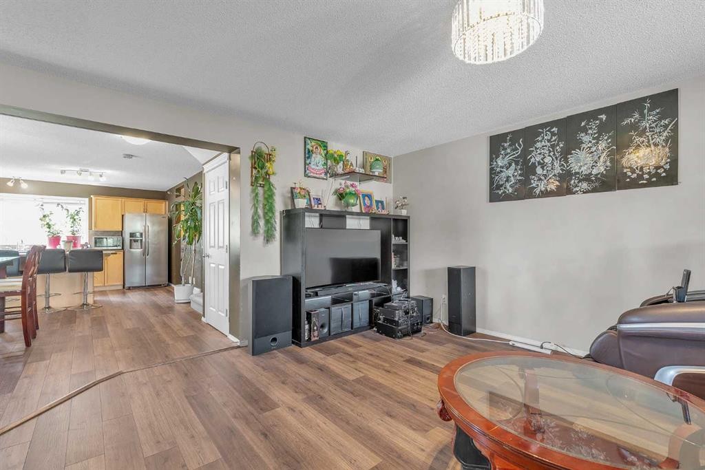 115 Evermeadow Avenue Sw, Calgary, AB - Indoor