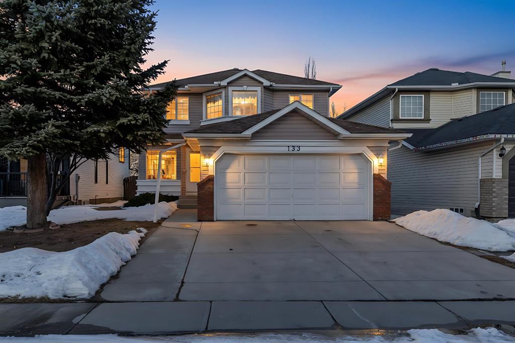 133 Riverview Park Se, Calgary, AB - Outdoor With Facade