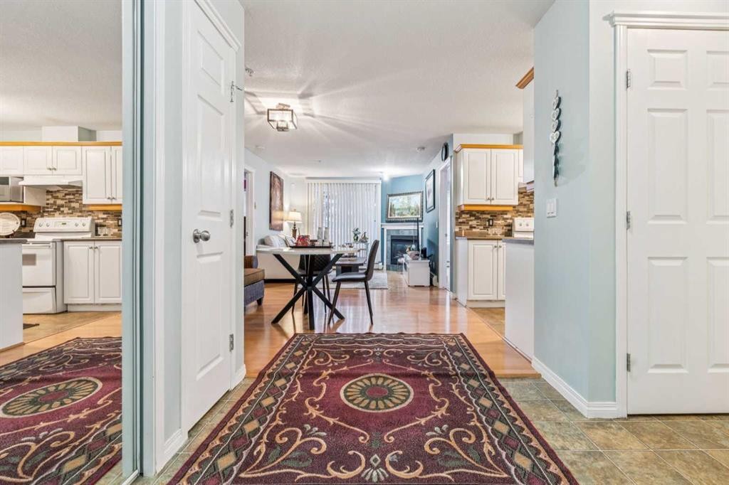 105-15320 Bannister Road Se, Calgary, AB - Indoor
