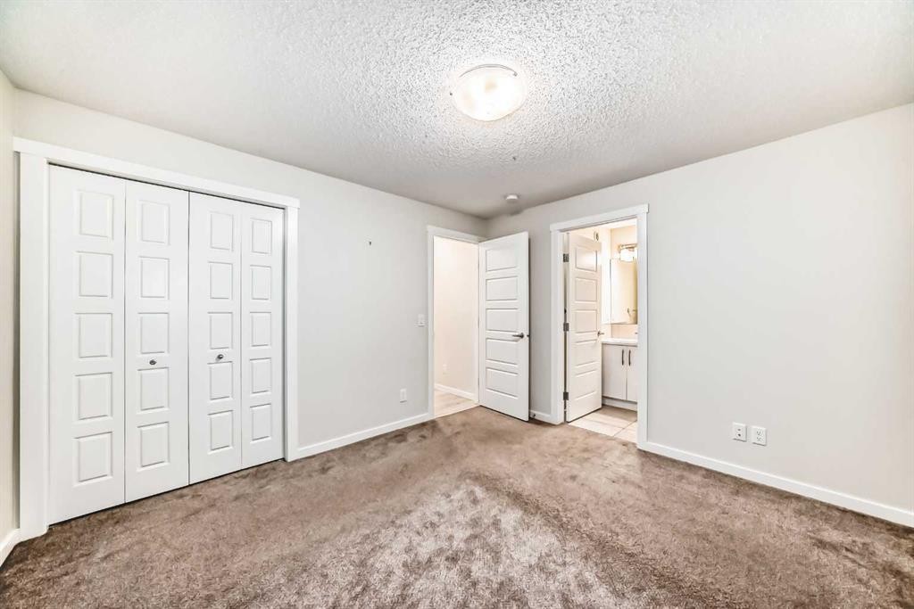 152 Cranbrook Square Se, Calgary, AB - Indoor