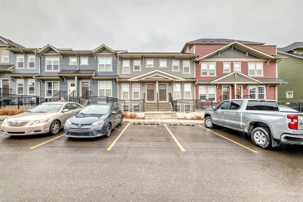 152 Cranbrook Square Se, Calgary, AB - Outdoor With Facade