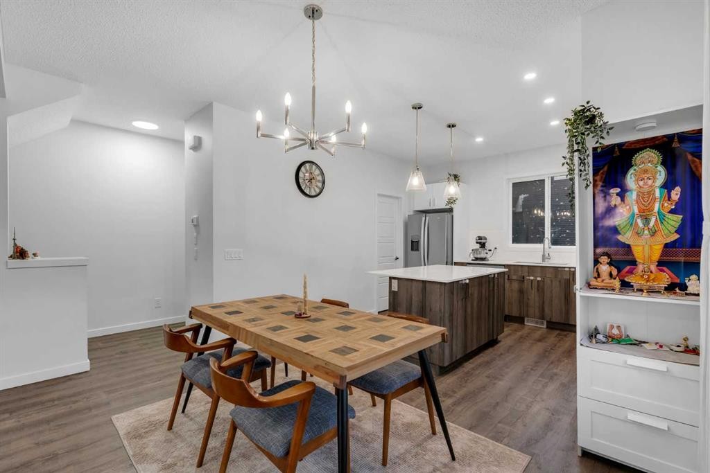 28 Redstone Boulevard Ne, Calgary, AB - Indoor