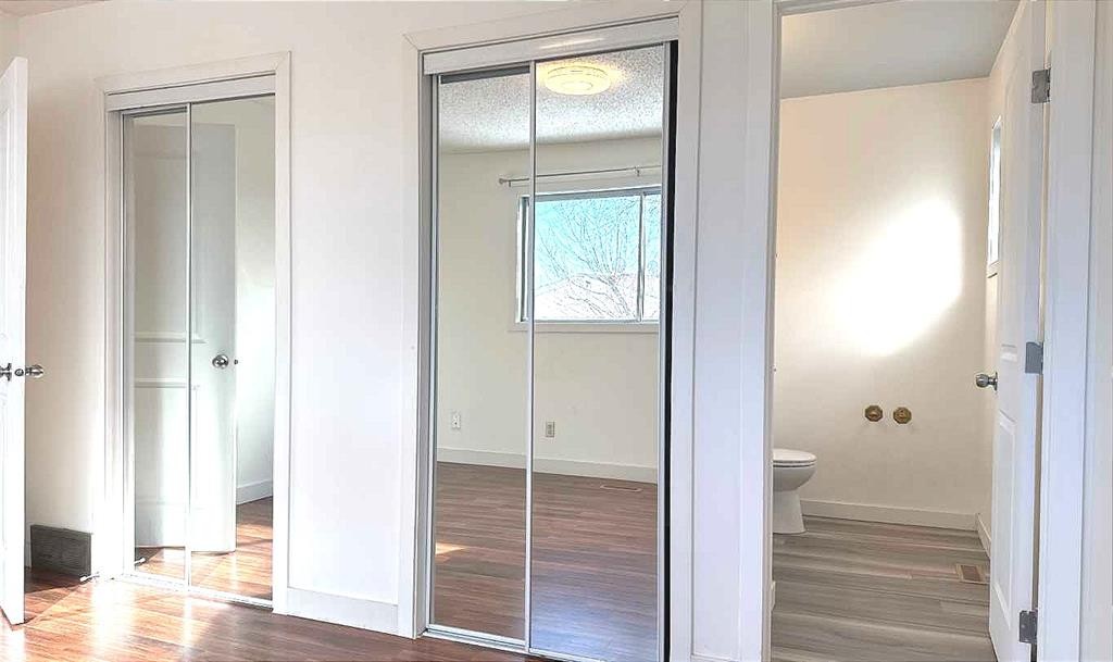 6715 43 Avenue Ne, Calgary, AB - Indoor Photo Showing Other Room