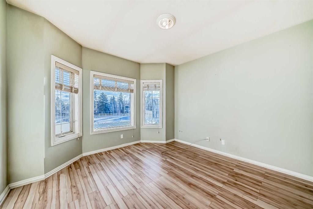 205-7 Lineham Avenue, Okotoks, AB - Indoor Photo Showing Other Room