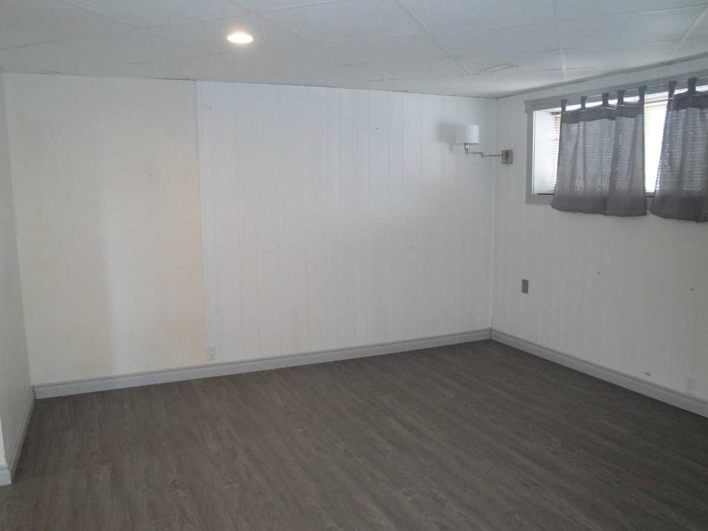 88 Abingdon Court Ne, Calgary, AB - Indoor Photo Showing Other Room