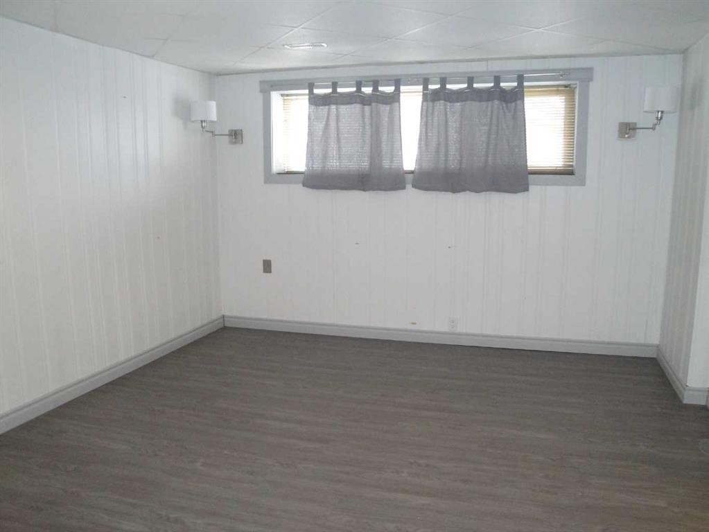 88 Abingdon Court Ne, Calgary, AB - Indoor Photo Showing Other Room