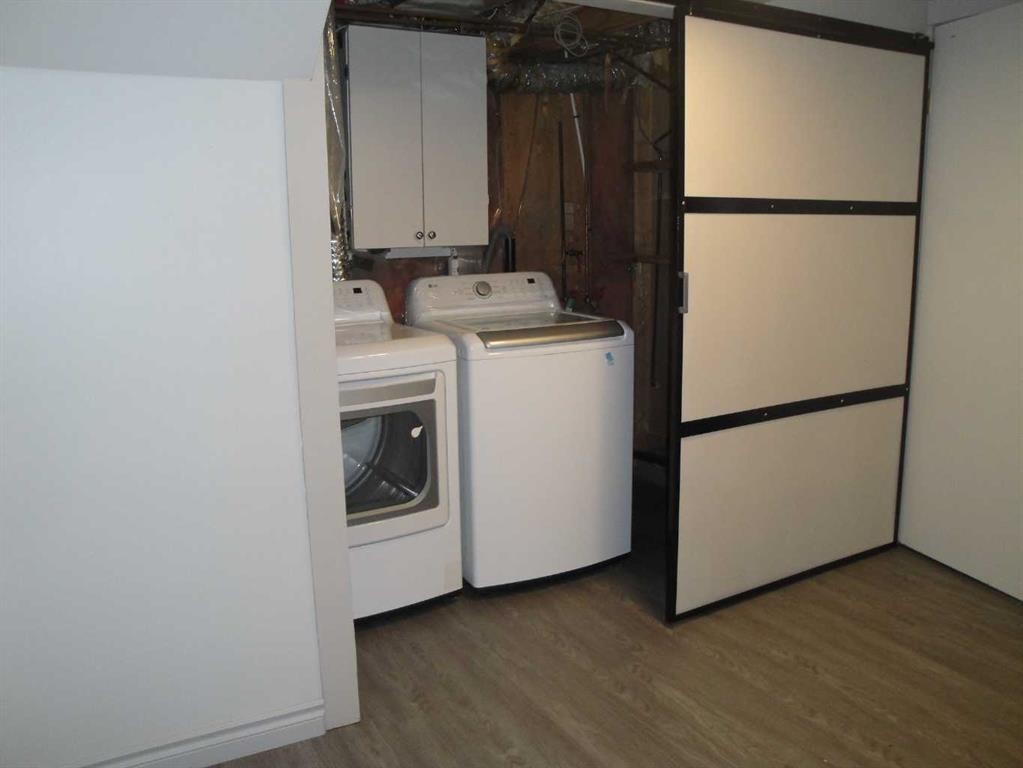 88 Abingdon Court Ne, Calgary, AB - Indoor Photo Showing Laundry Room