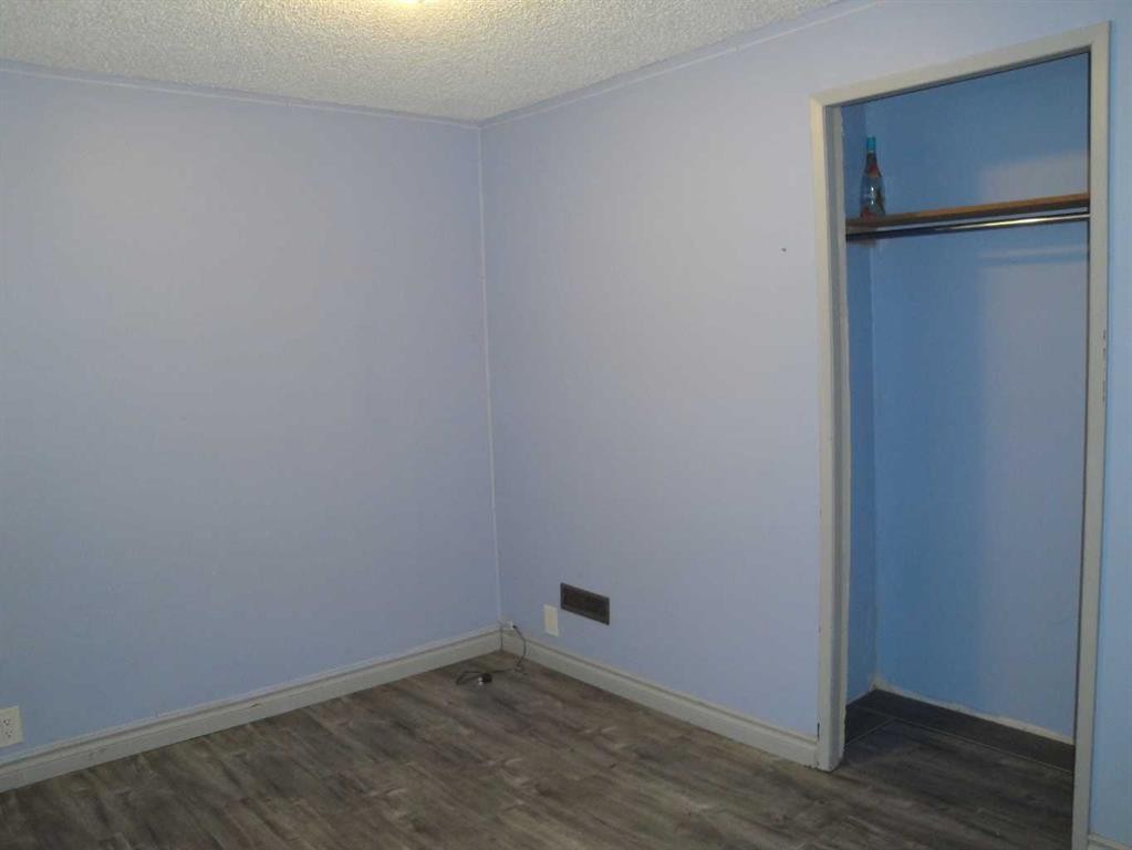 88 Abingdon Court Ne, Calgary, AB - Indoor Photo Showing Other Room