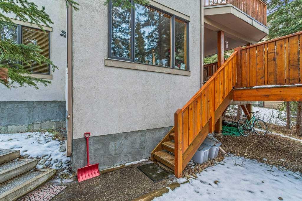 215 Miskow Close, Canmore, AB - Outdoor With Exterior