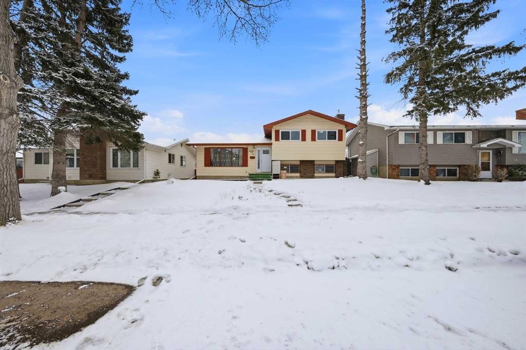 6011 Temple Drive Ne, Calgary, AB - Outdoor With Facade
