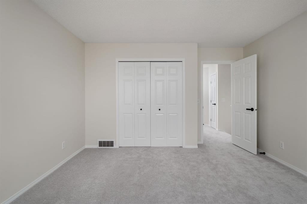 641 Evermeadow Road Sw, Calgary, AB - Indoor