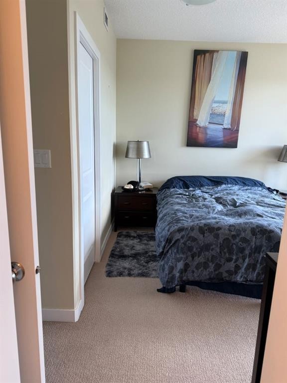 701-16 Varsity Estates Circle Nw, Calgary, AB - Indoor Photo Showing Bedroom