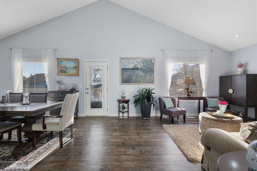 405 Highwood Village Place Nw, High River, AB