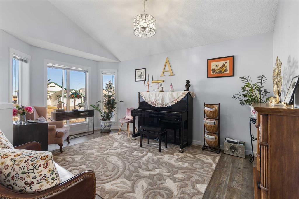 405 Highwood Village Place Nw, High River, AB