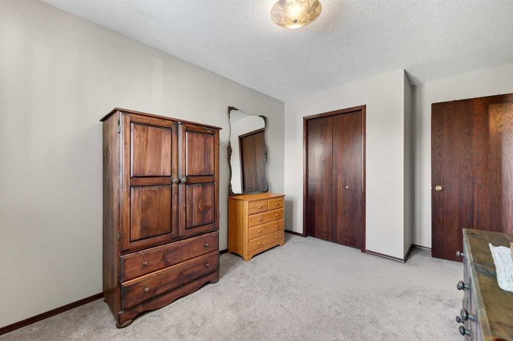 52 Riverwood Circle Se, Calgary, AB - Indoor