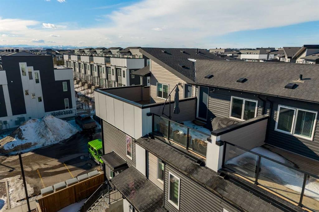 403-474 Seton Circle Se, Calgary, AB - Outdoor