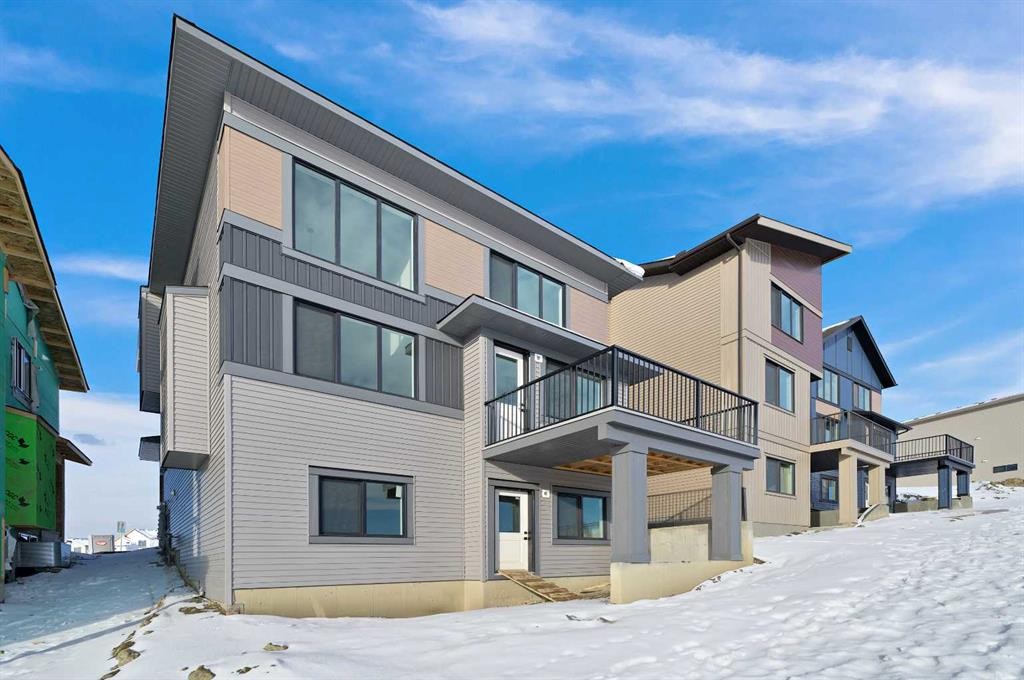 68 Heritage Ridge, Cochrane, AB - Outdoor