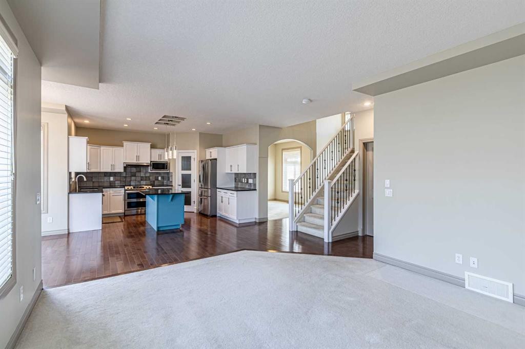 67 Evergreen Row Sw, Calgary, AB - Indoor Photo Showing Other Room