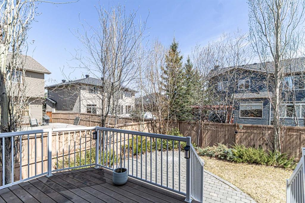 67 Evergreen Row Sw, Calgary, AB - Outdoor