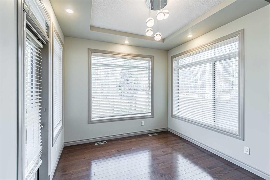 67 Evergreen Row Sw, Calgary, AB - Indoor Photo Showing Other Room