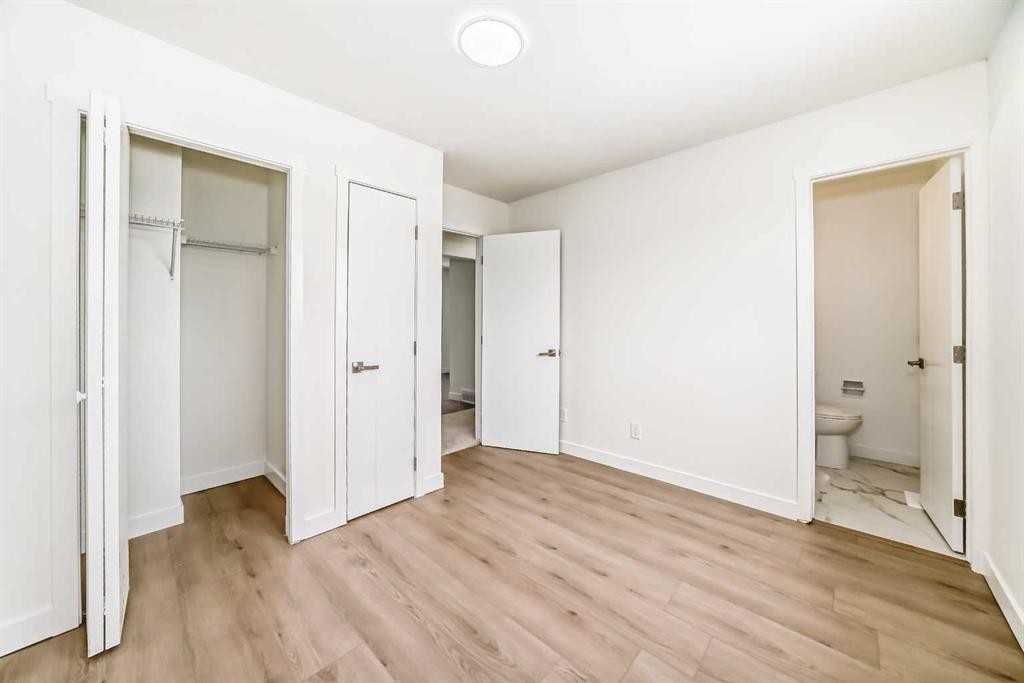 532 Rundleridge Drive Ne, Calgary, AB - Indoor Photo Showing Other Room