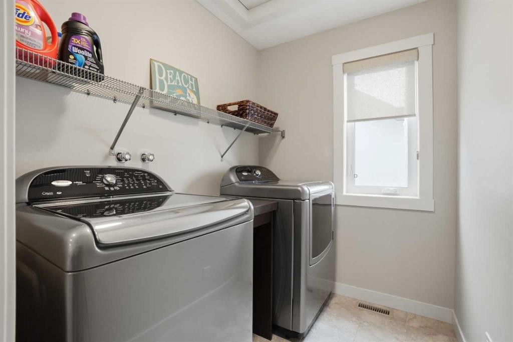 95 Cranarch Circle Se, Calgary, AB - Indoor Photo Showing Laundry Room