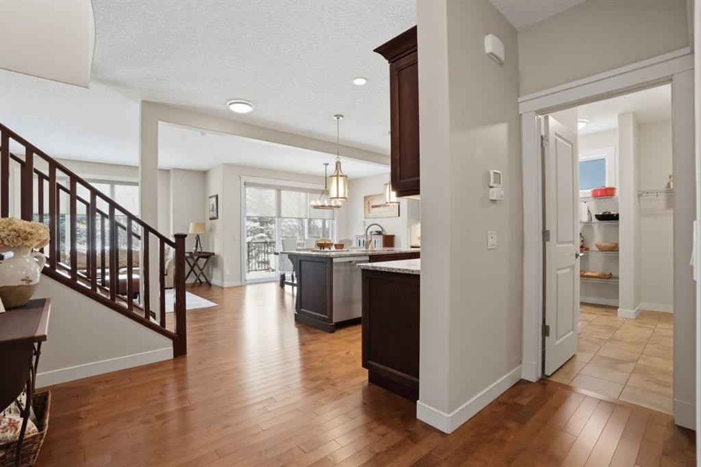 95 Cranarch Circle Se, Calgary, AB - Indoor Photo Showing Other Room