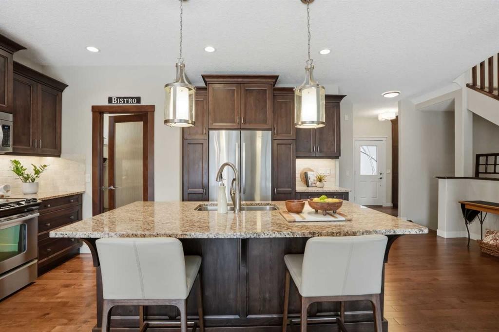 95 Cranarch Circle Se, Calgary, AB - Indoor Photo Showing Kitchen With Upgraded Kitchen