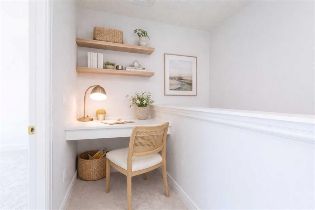 209-414 Seton Passage Se, Calgary, AB - Indoor Photo Showing Other Room