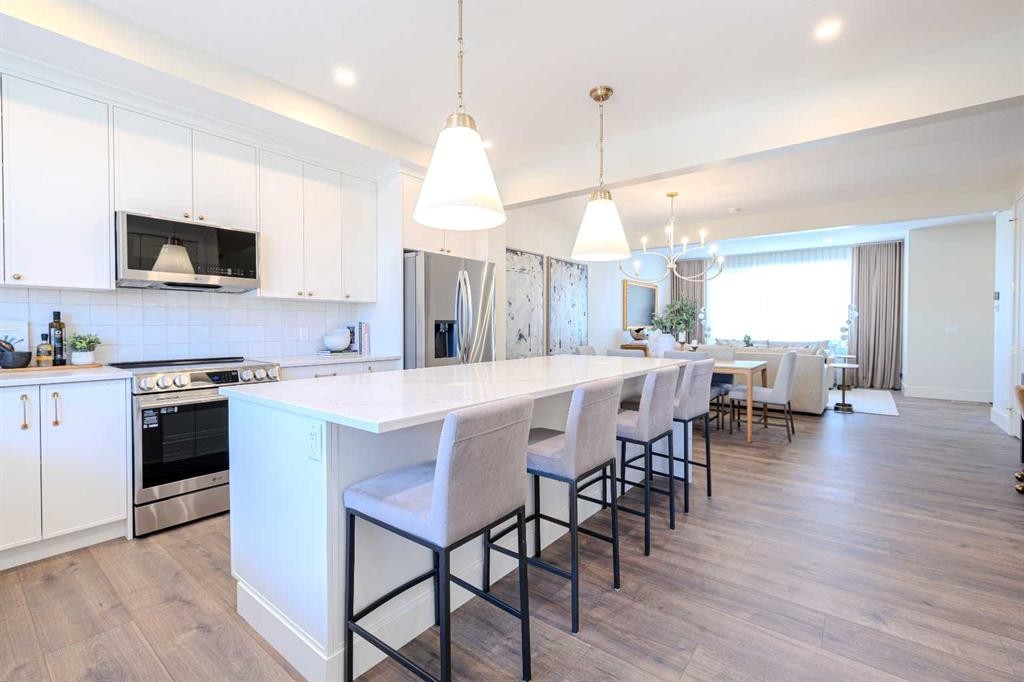 14 Tillotson Downs, Okotoks, AB - Indoor Photo Showing Kitchen With Upgraded Kitchen