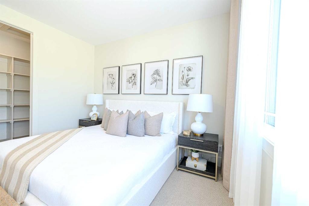 14 Tillotson Downs, Okotoks, AB - Indoor Photo Showing Bedroom