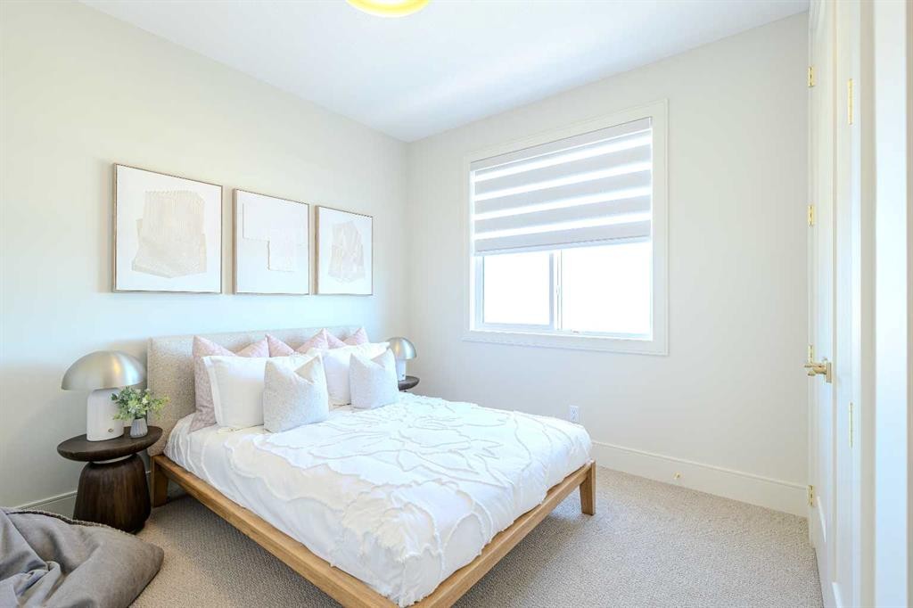 14 Tillotson Downs, Okotoks, AB - Indoor Photo Showing Bedroom