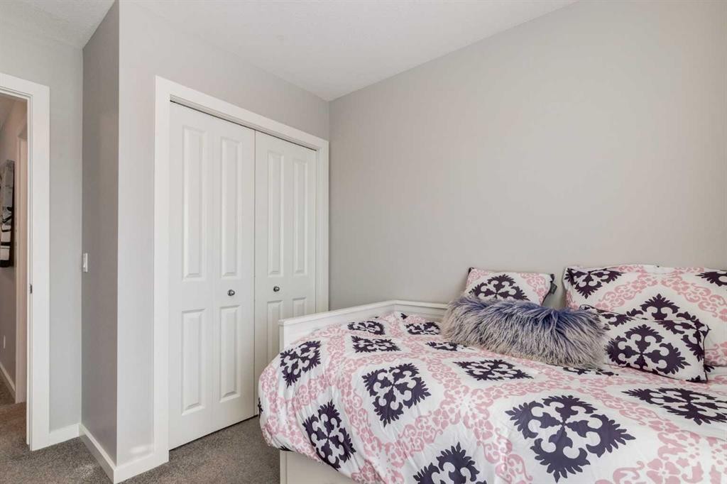 1217 Legacy Circle Se, Calgary, AB - Indoor Photo Showing Bedroom